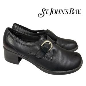St. John's Bay Women's Black Leather Silver Buckle Heeled Shoes 7.5